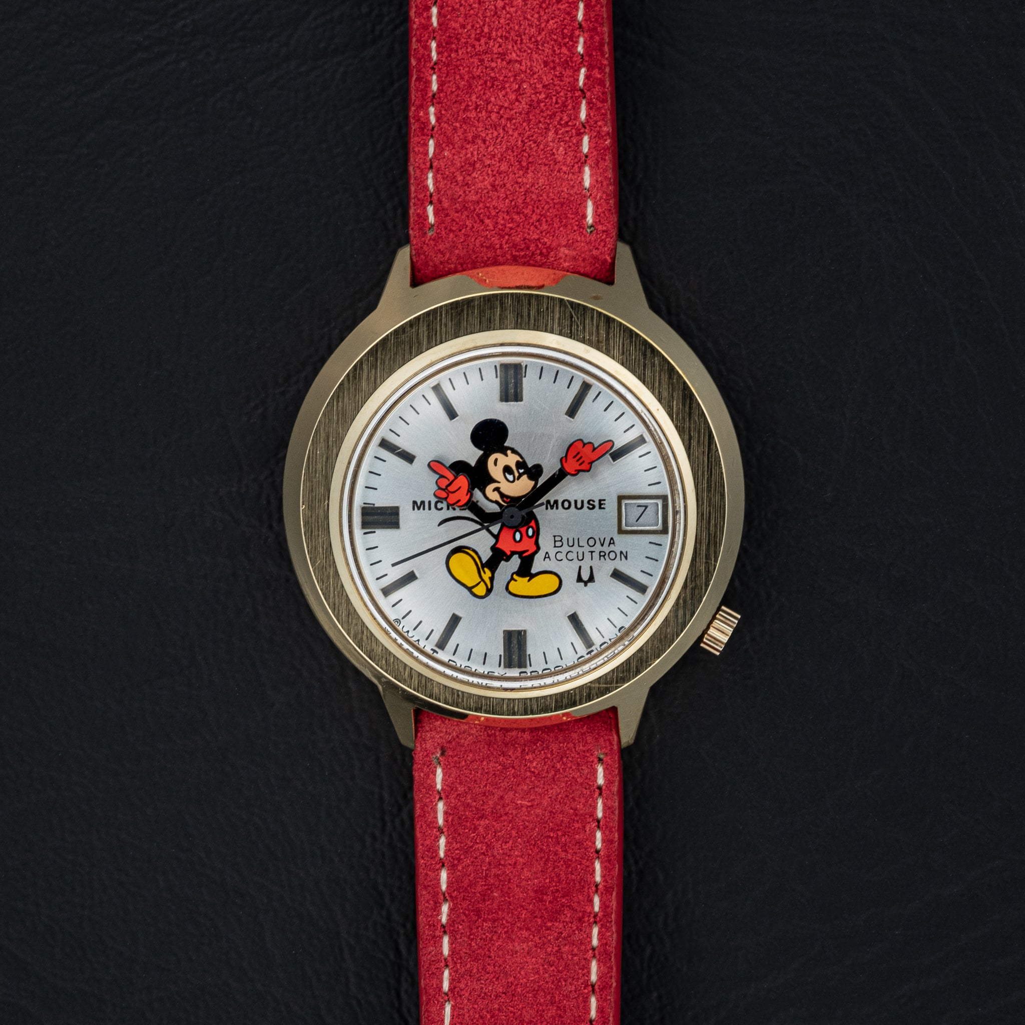 Bulova mickey hotsell mouse pocket watch