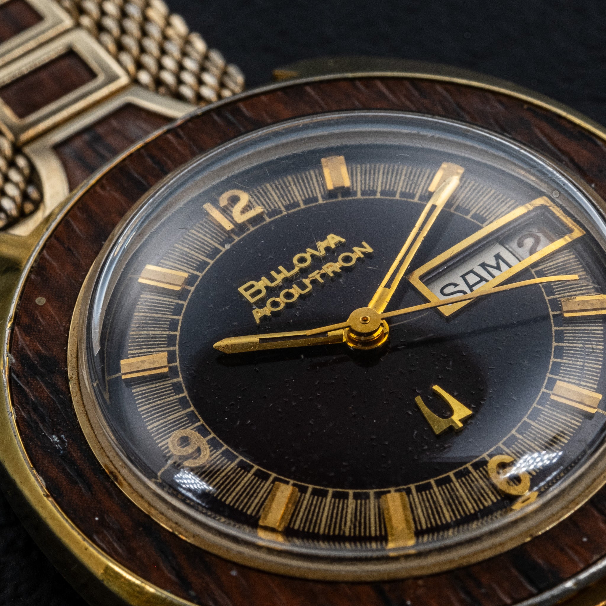 Bulova Accutron Date & Day CD "Woody" - Full Set
