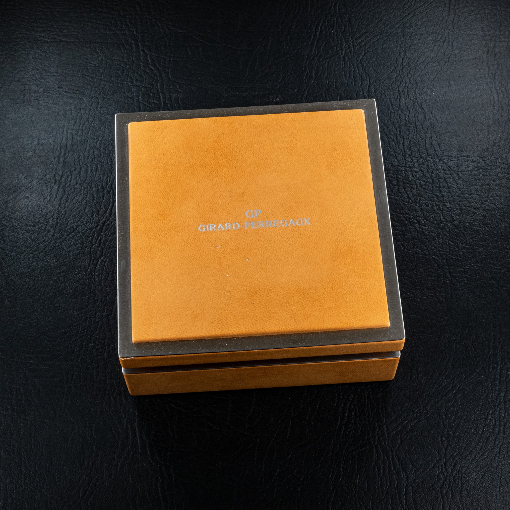 Girard Perregaux Traveller II Alarm GMT - Full Set